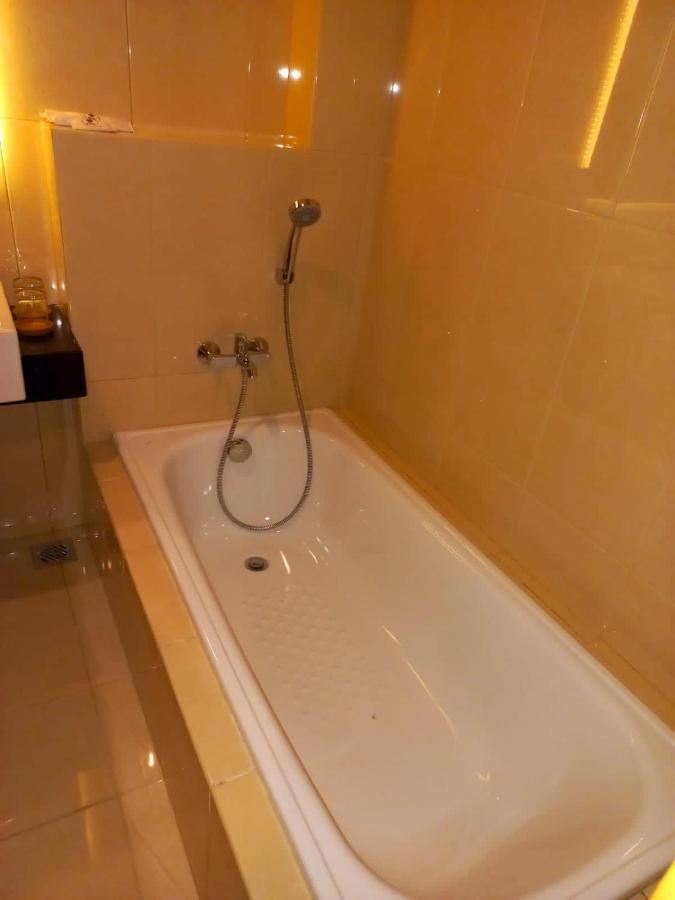 Unuma Hotel Giacarta Esterno foto