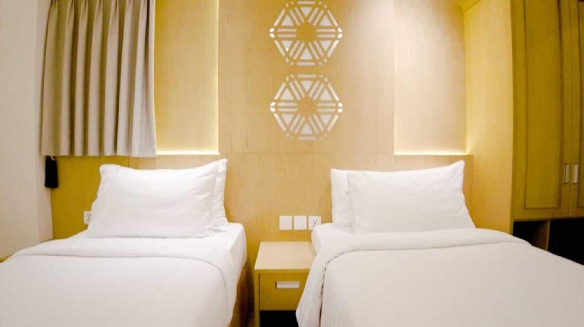 Unuma Hotel Giacarta Esterno foto
